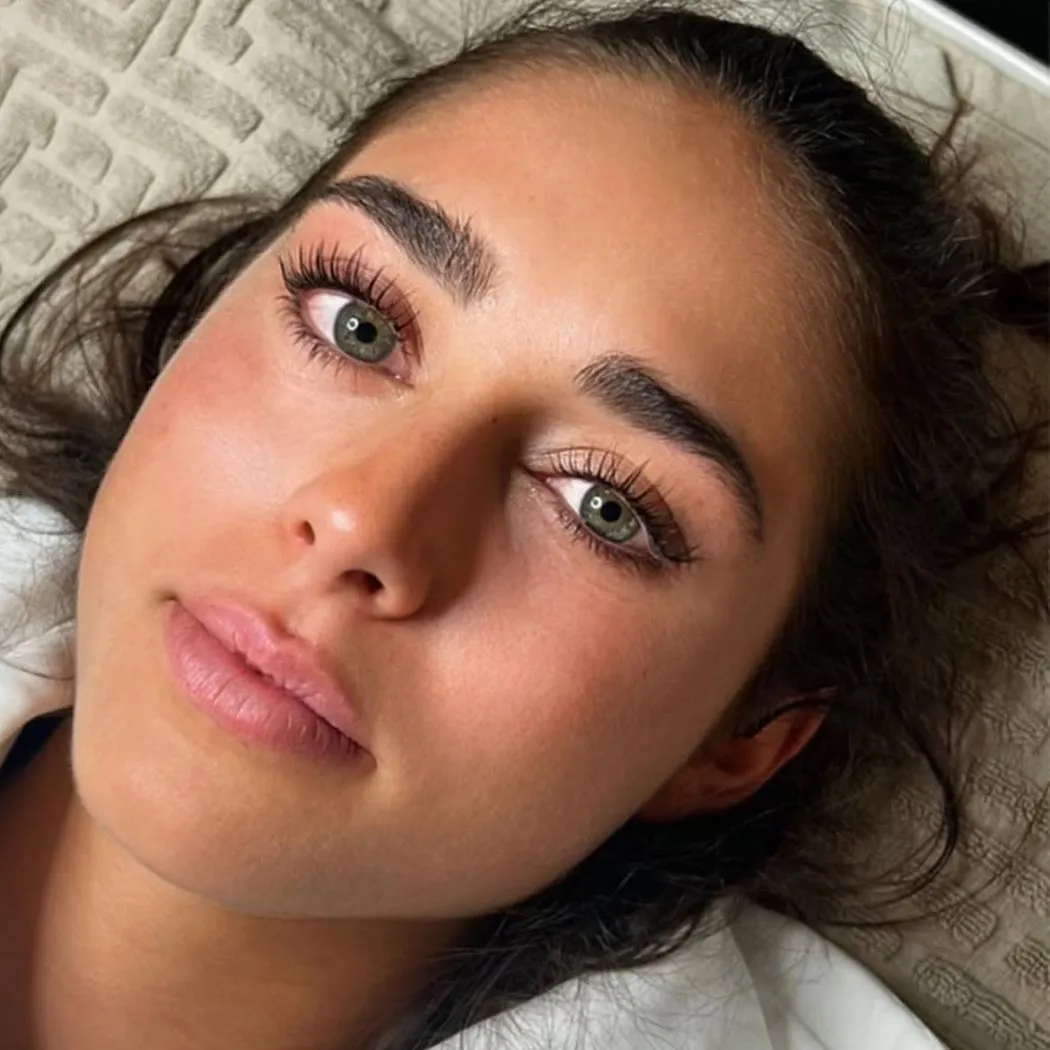 Detailaufnahme definierter Wimpern nach dem Lashlifting bei Belize Beauty in Hamburg-Eppendorf
